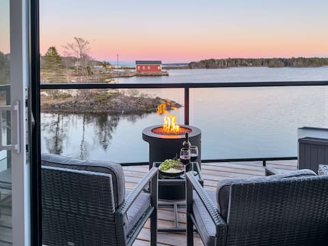 Stunning ocean views! A little piece of paradise!