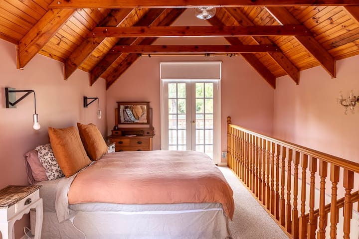 Pencil Pine Cottage At Hideaways Red Hill - Shoreham