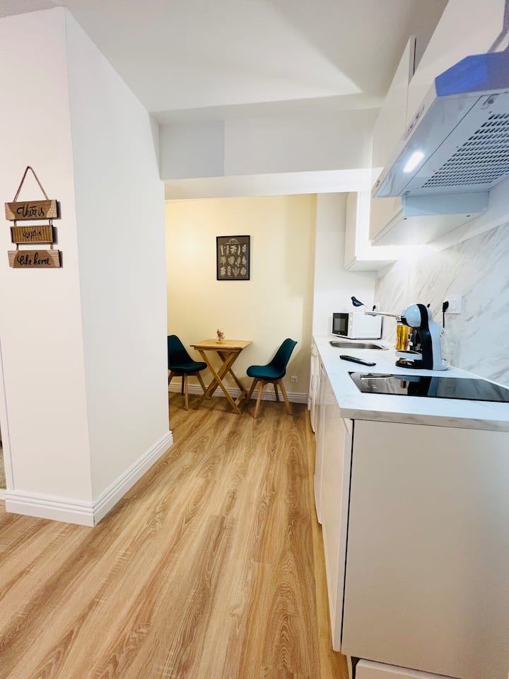 Studio Cocoonia Rdc • Proche Centre & Gare •Wifi - ibis budget Châtellerault Nord