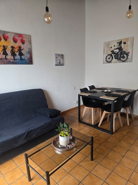 F2 Single-story with pretty private courtyard 2* (3)