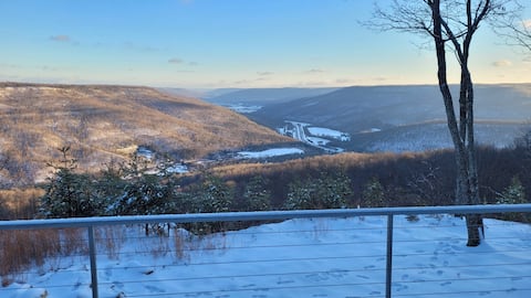 "A Modern Vue"-Luxury-Hot Tub-Arcade
