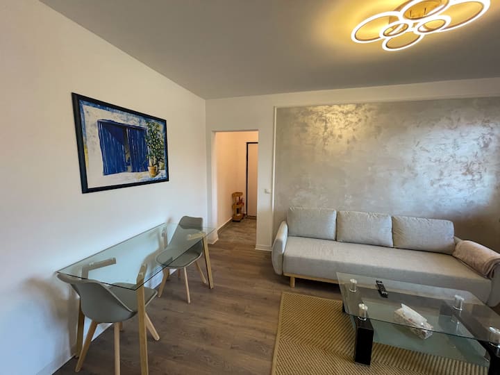 Lm Apartment - Câmpina