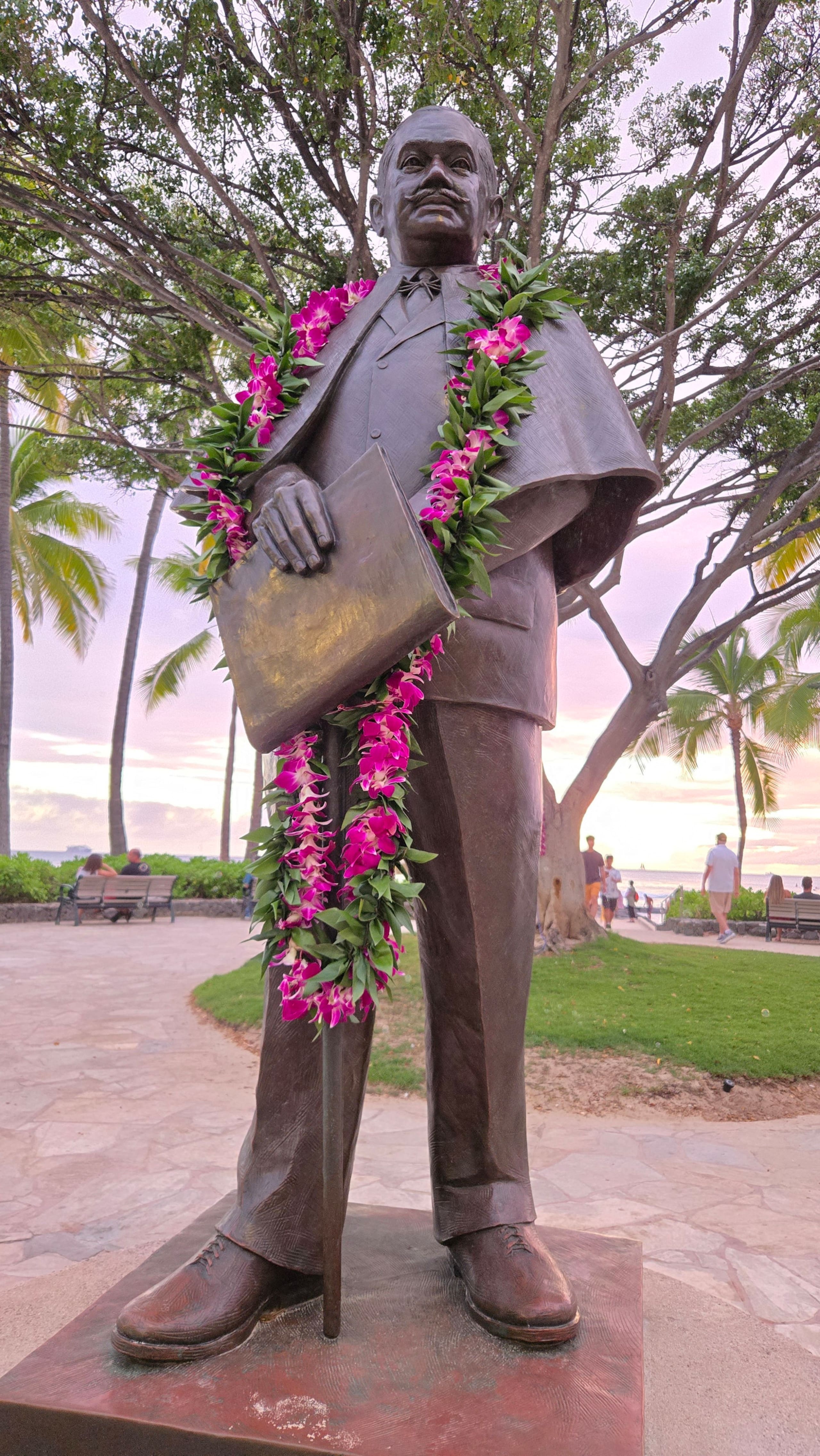 Condo in Honolulu · ★4.82 · 1 bedroom · 1 bed · 1 bath - Image 42
