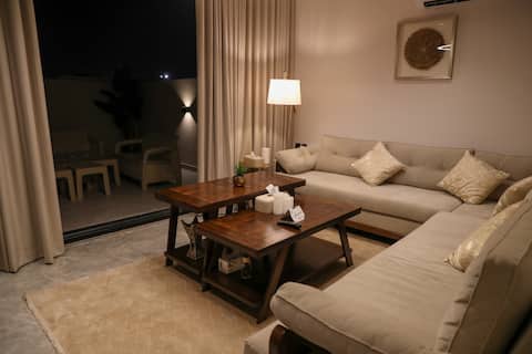 2BR Apartment| Luxury Stay w/ Cinema Room