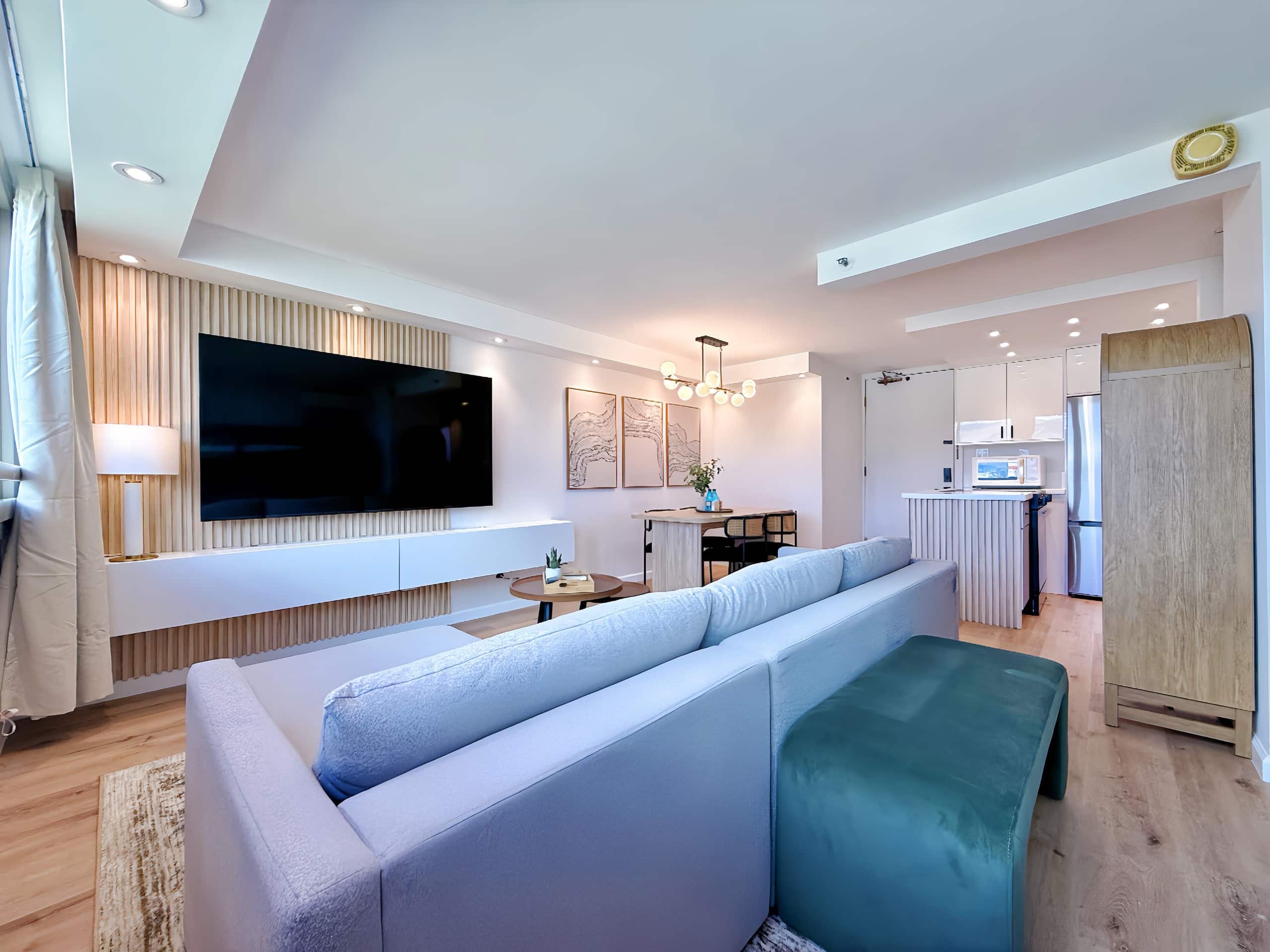 42FL-Modern Waikiki 1BR-Condo w/Breathtaking Views - Image 4