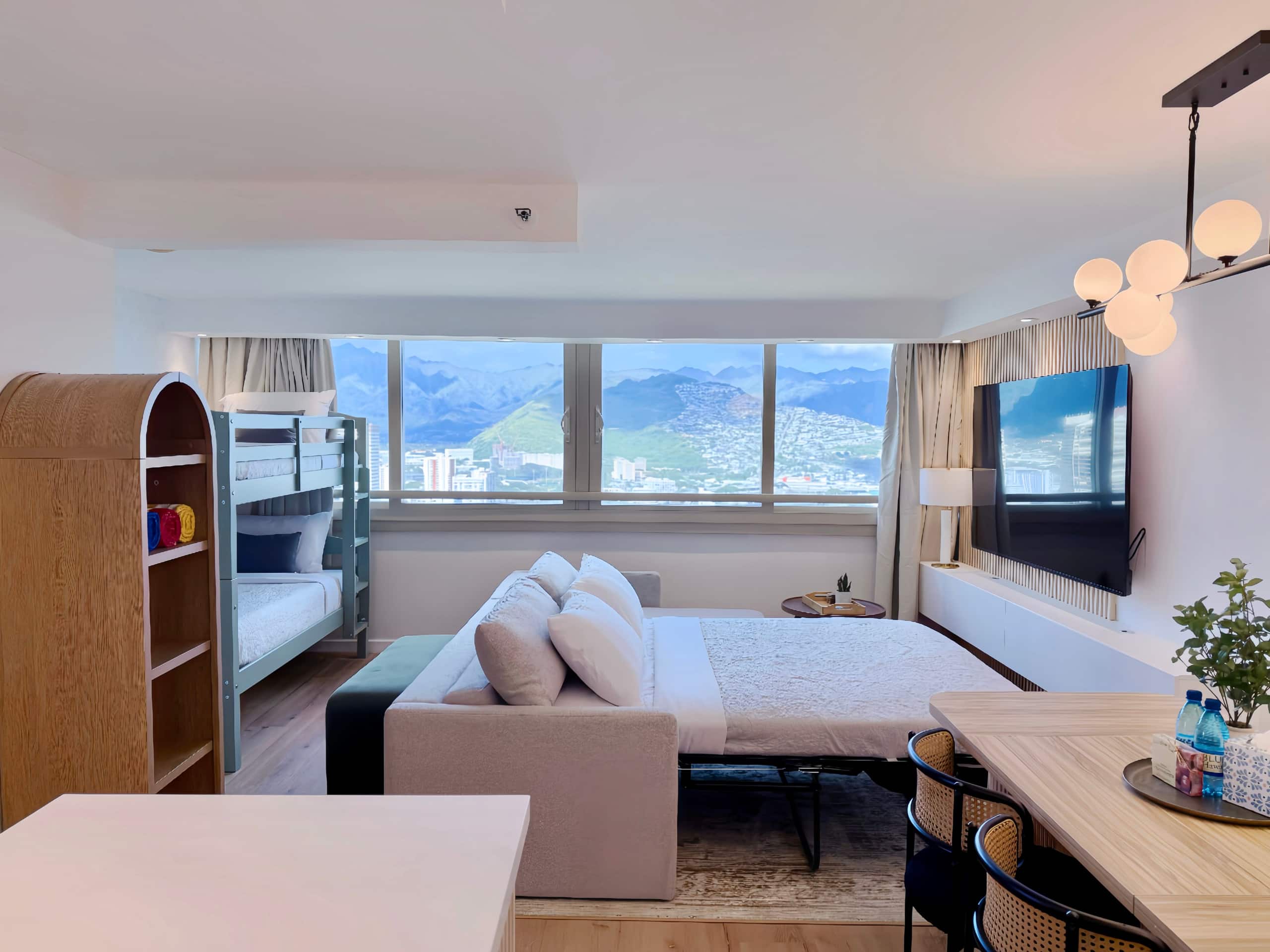 42FL-Modern Waikiki 1BR-Condo w/Breathtaking Views - Image 12