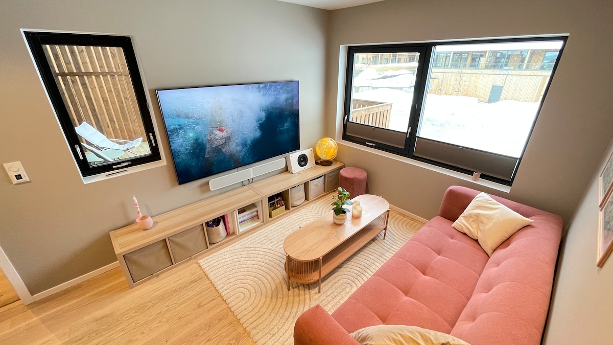 Ukumbi wa televisheni kwenye ghorofa ya 2