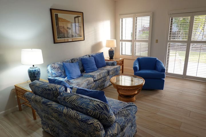 Peaceful Escape  Walk To Pool, Bay & Beach - Manasota Key, FL