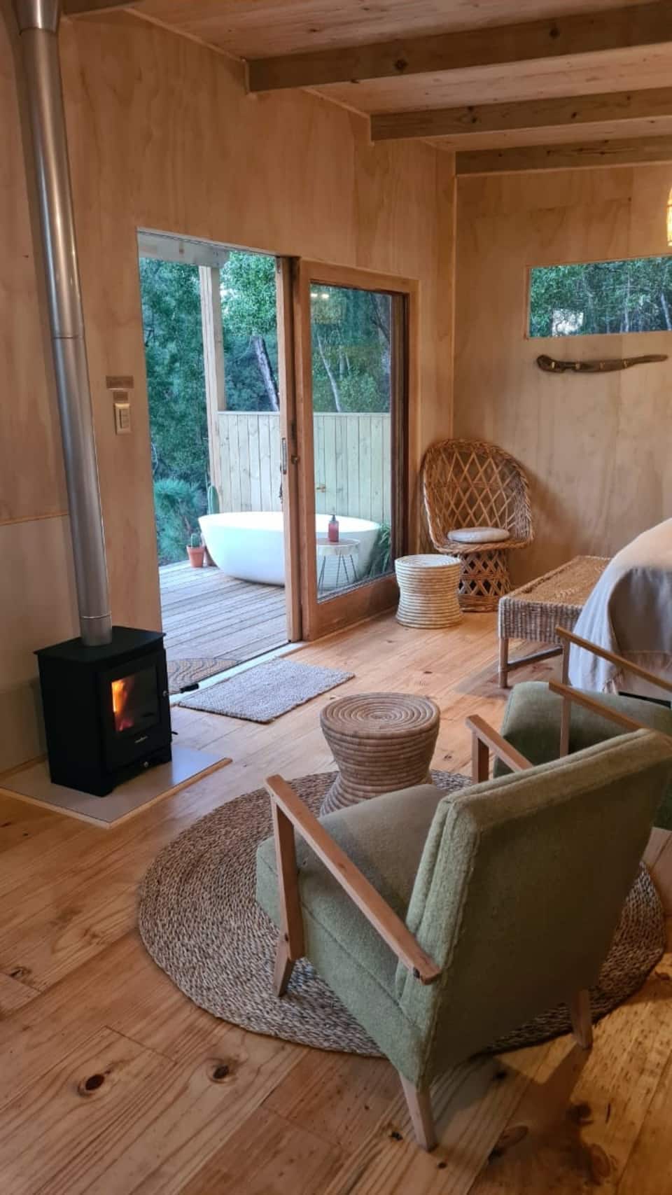 Hidden Leaf, a cabin in the forest, Wilderness, Western Cape, South Africa, photo 4 of 10