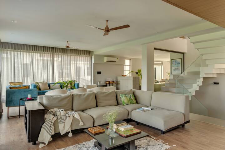 Rooms: Living room