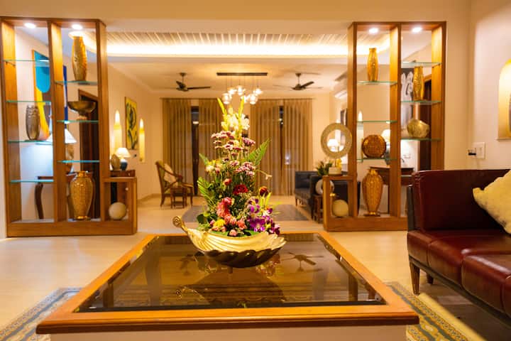 Living room image 9