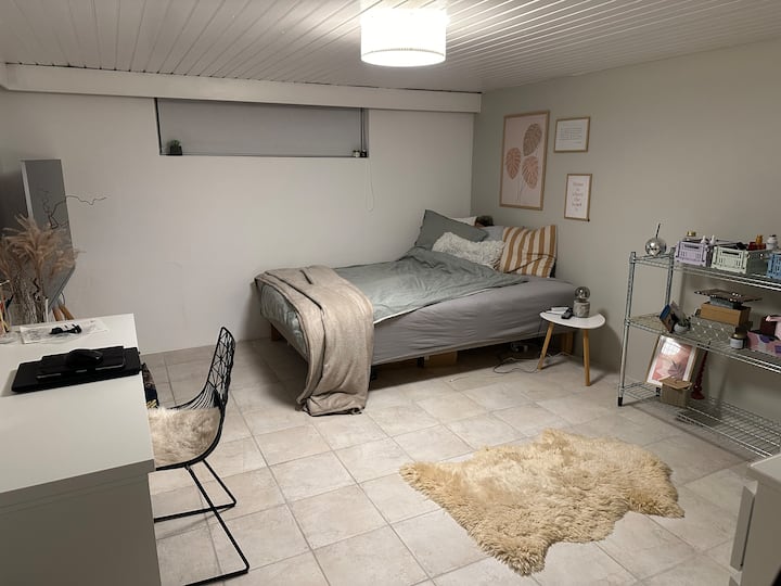 საძინებელი 1