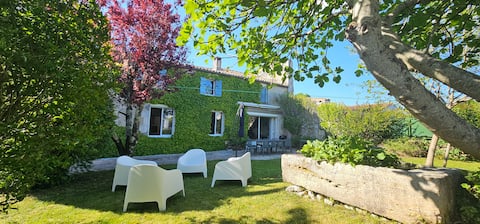 Charentais house – 12/14 people