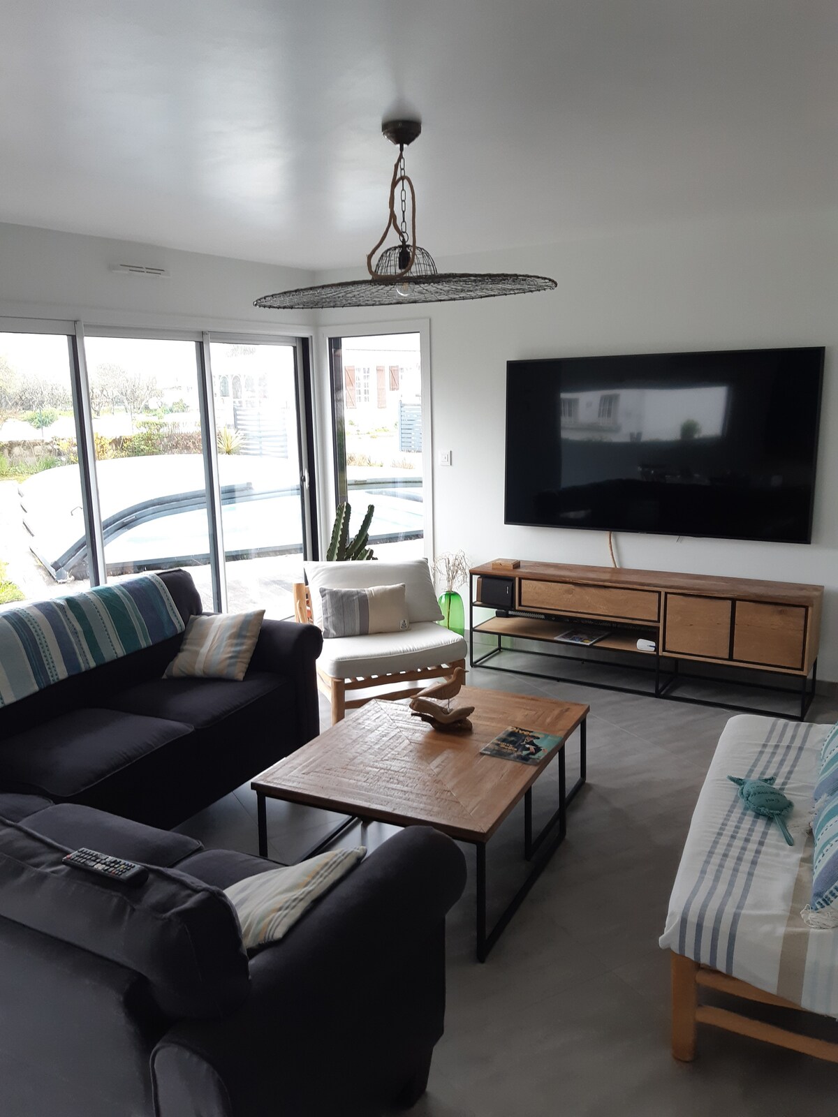 Top performing Airbnb: Charming and quiet house in Locmariaquer