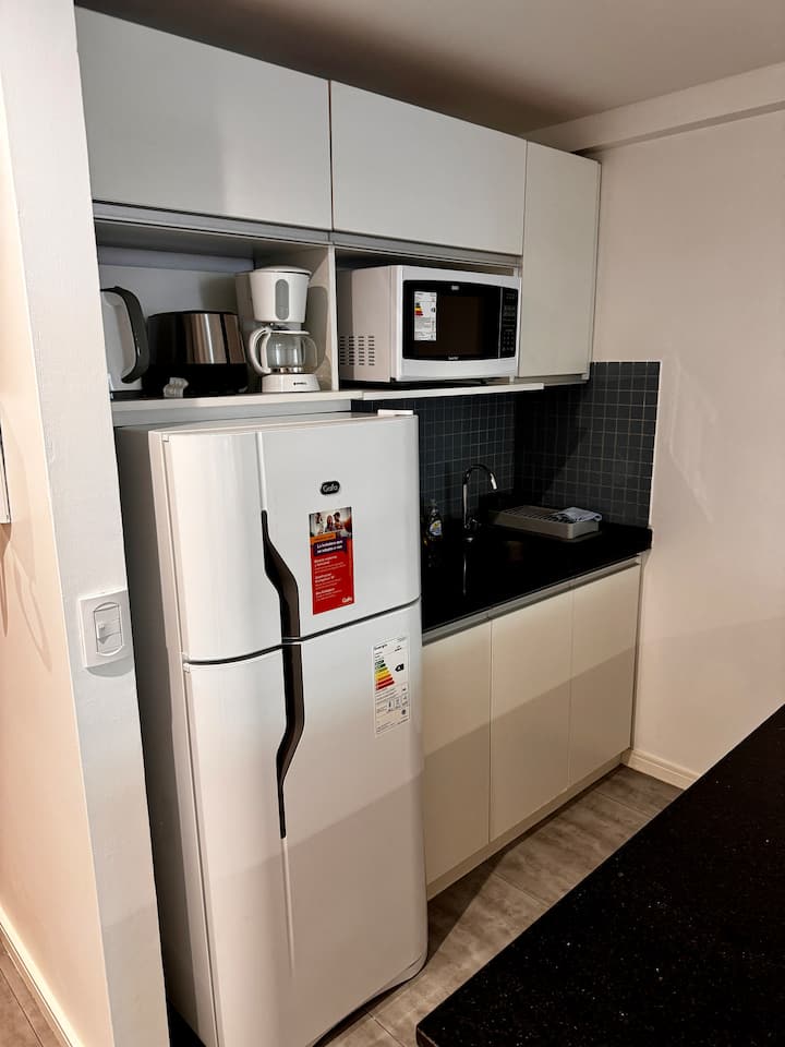 Kitnet com varanda em Palermo