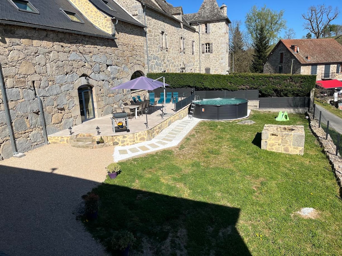 Annonce Airbnb populaire: The Parayre cottage. à Aveyron