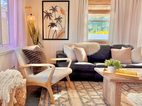 Top performing Airbnb: The Banana House Beach Cottage in South Sarasota