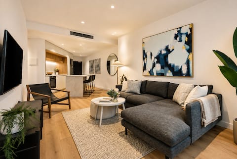 New Central CBD, Pool, Gym, Wifi