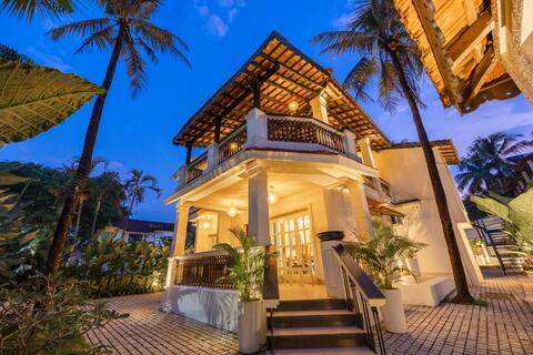 4BHK Seaside Villa w/ Terrace & Pool - Breakfast