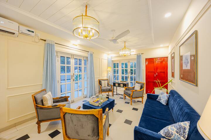 Living room image 10