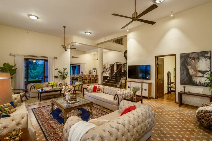 Living room image 10