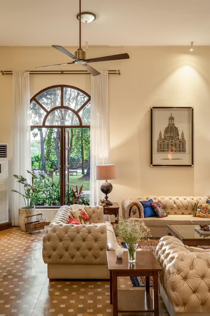 Living room image 6