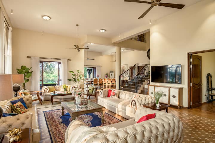 Living room image 5