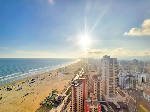 26th floor/ 3 Pools/ Linen/ Air-conditioned/ 2 parking spaces