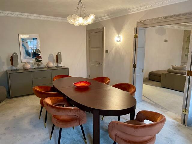Central Mayfair 3 Bed Apartment – 2000ft/185 sqm gallery image 5