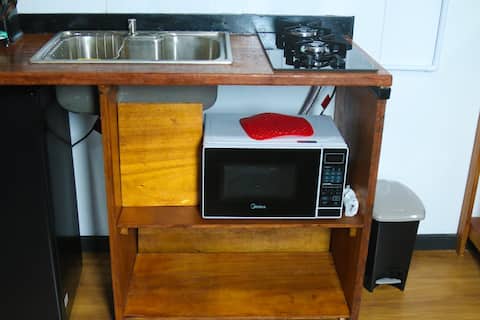 Popular Airbnb listing: Cantinho da Lagoa 1 (with AR) in Lagoa