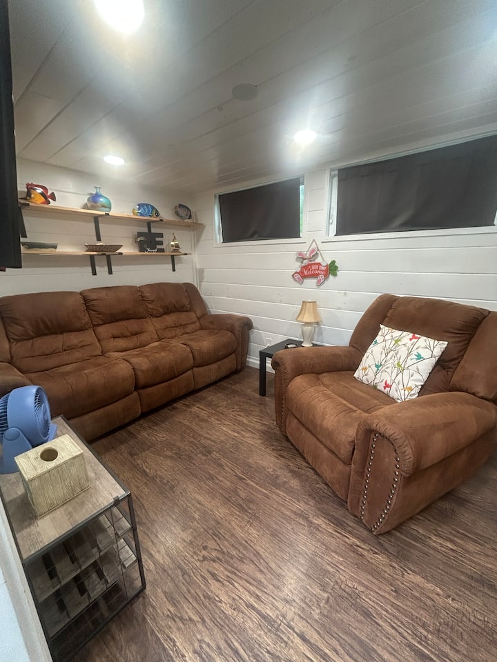 Amazing Tiny Home On Lake Lewisville - Little Elm, TX