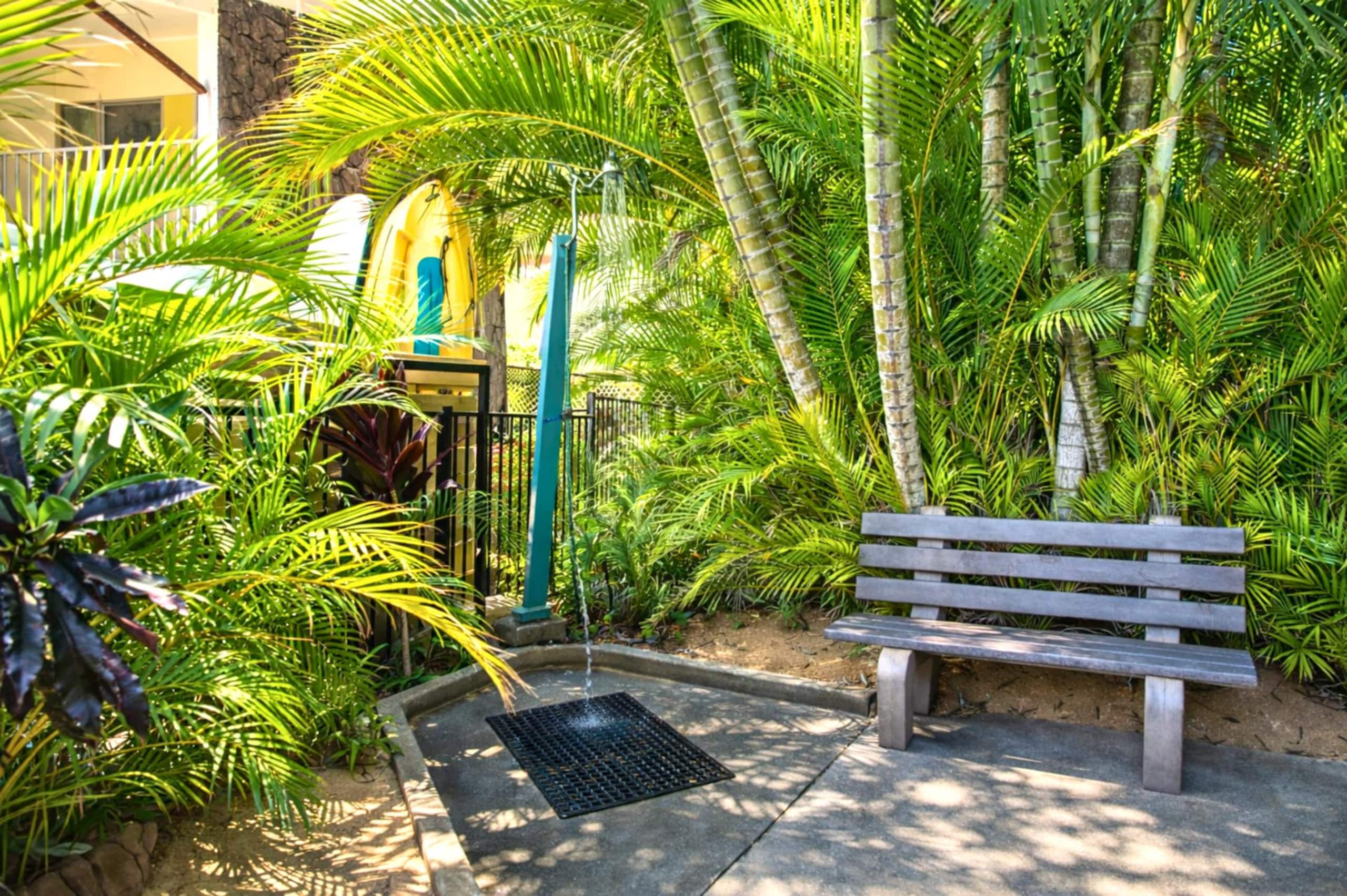 Condo in Lahaina · ★5.0 · 1 bedroom · 1 bed · 1 bath - Image 2
