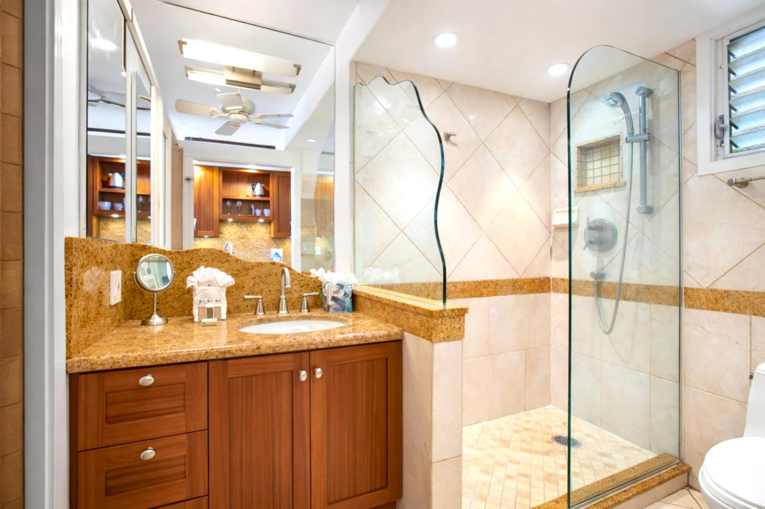 Condo in Lahaina · ★5.0 · 1 bedroom · 1 bed · 1 bath - Image 21