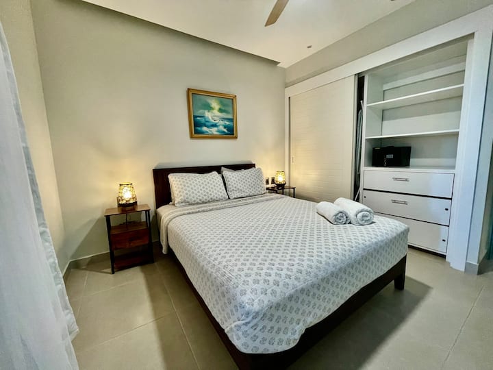 Gardenia Luxury Oasis Jacuzzi_Infinity Pool & Spa - Apartments for