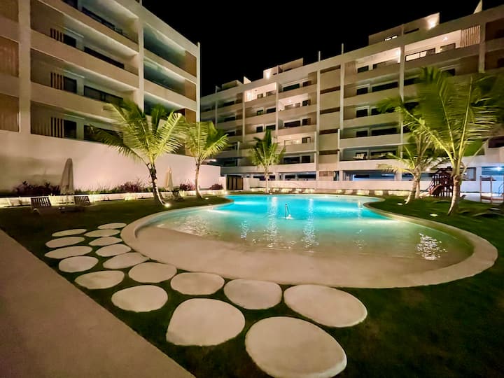 Gardenia Luxury Oasis Jacuzzi_Infinity Pool & Spa - Apartments for