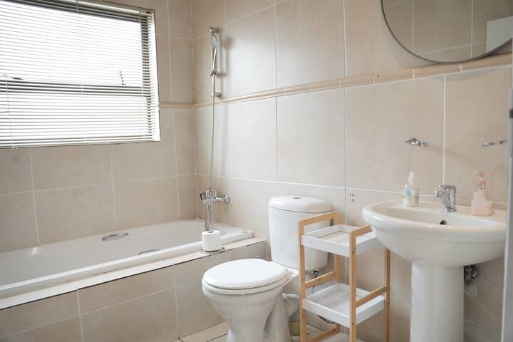 Williams Residence – Home away gallery image 3