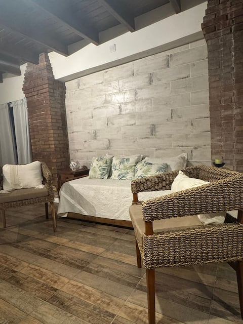 Top performing Airbnb: Malbec Nights in Departamento Maipú