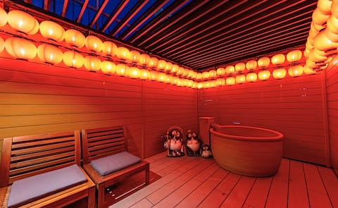 Walk to Dotonbori｜Sleeps 13｜Private Open-Air Bath