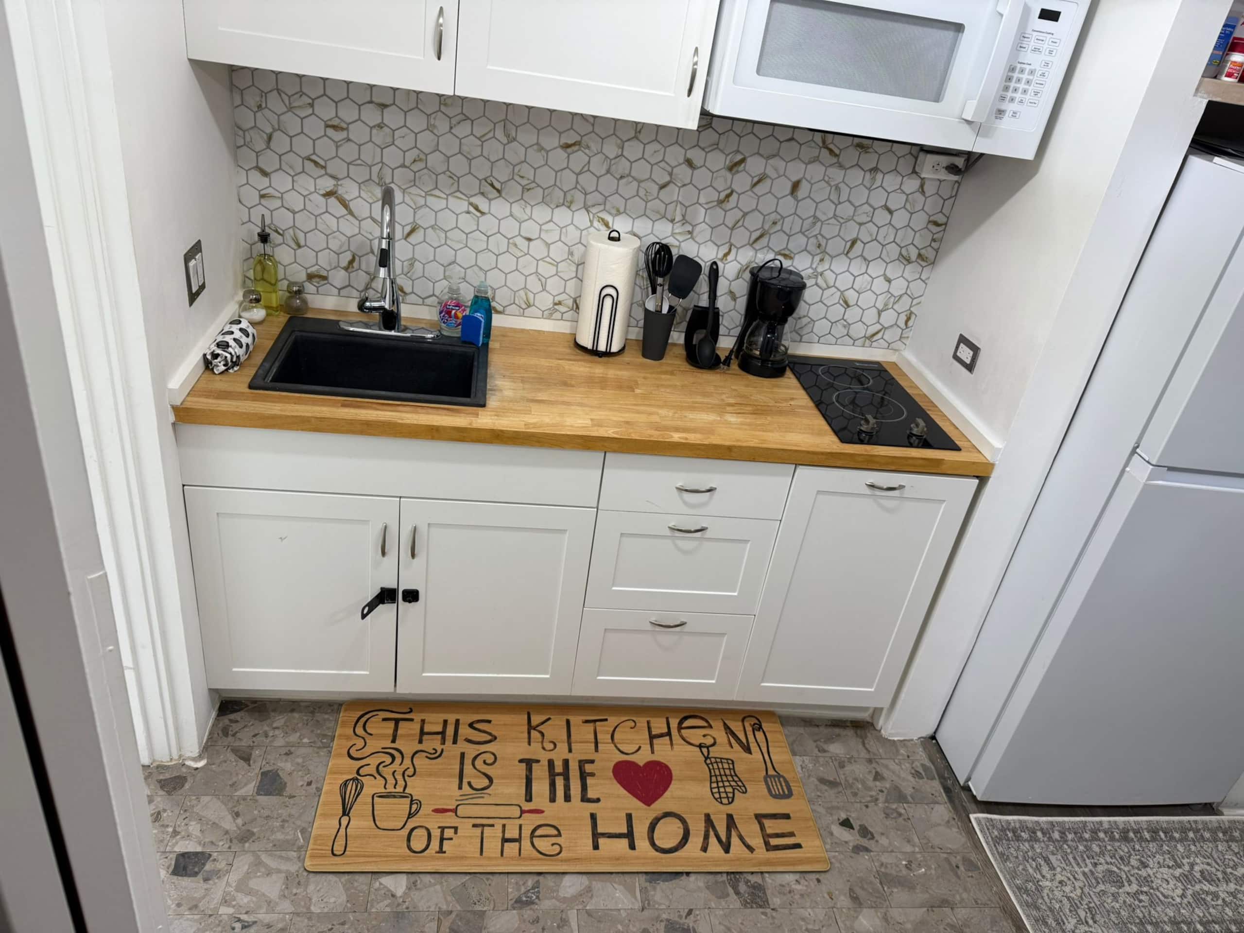 Condo in Honolulu · ★4.9 · 1 bedroom · 2 beds · 1 bath - Image 7