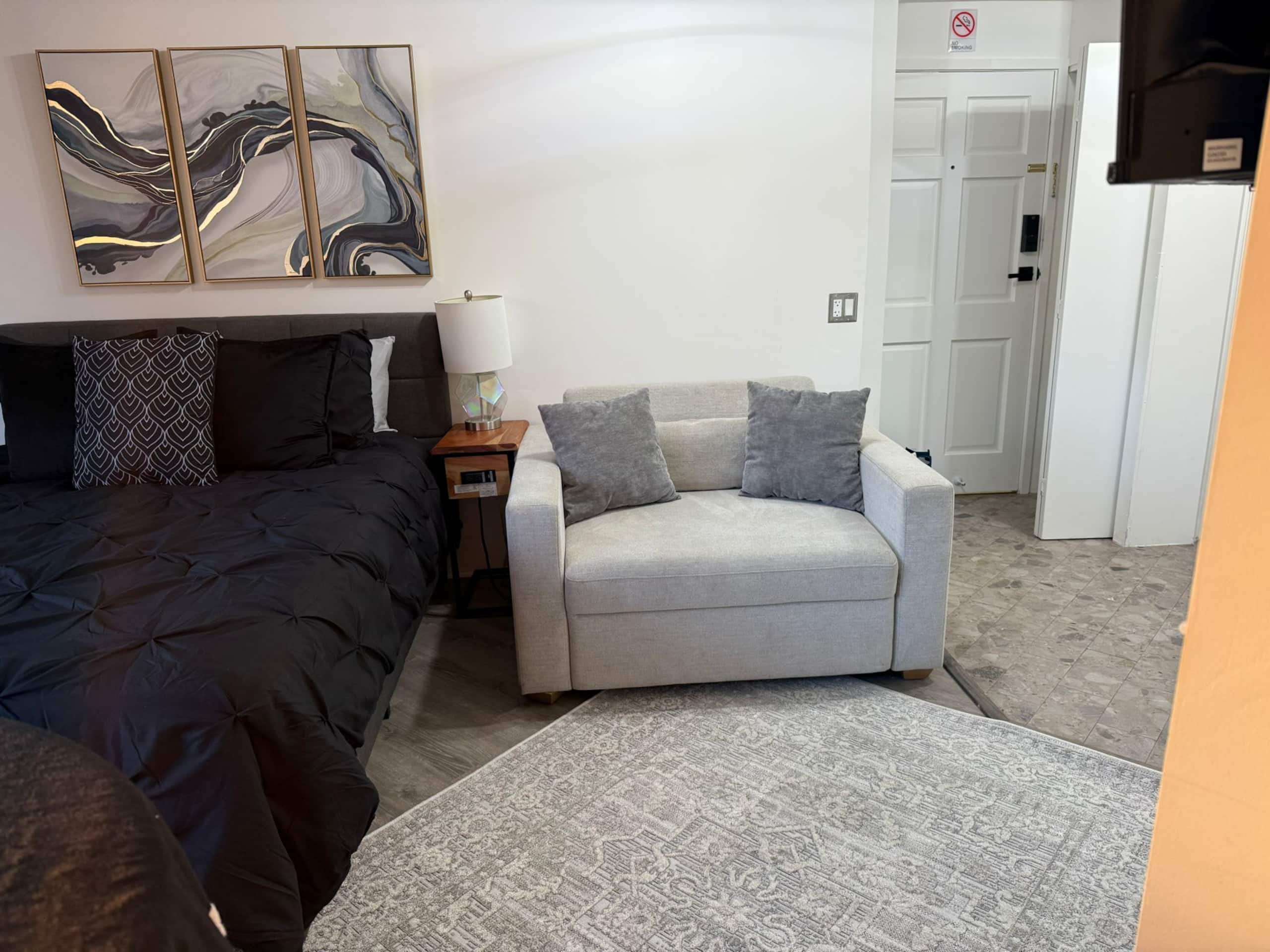 Condo in Honolulu · ★4.9 · 1 bedroom · 2 beds · 1 bath - Image 15
