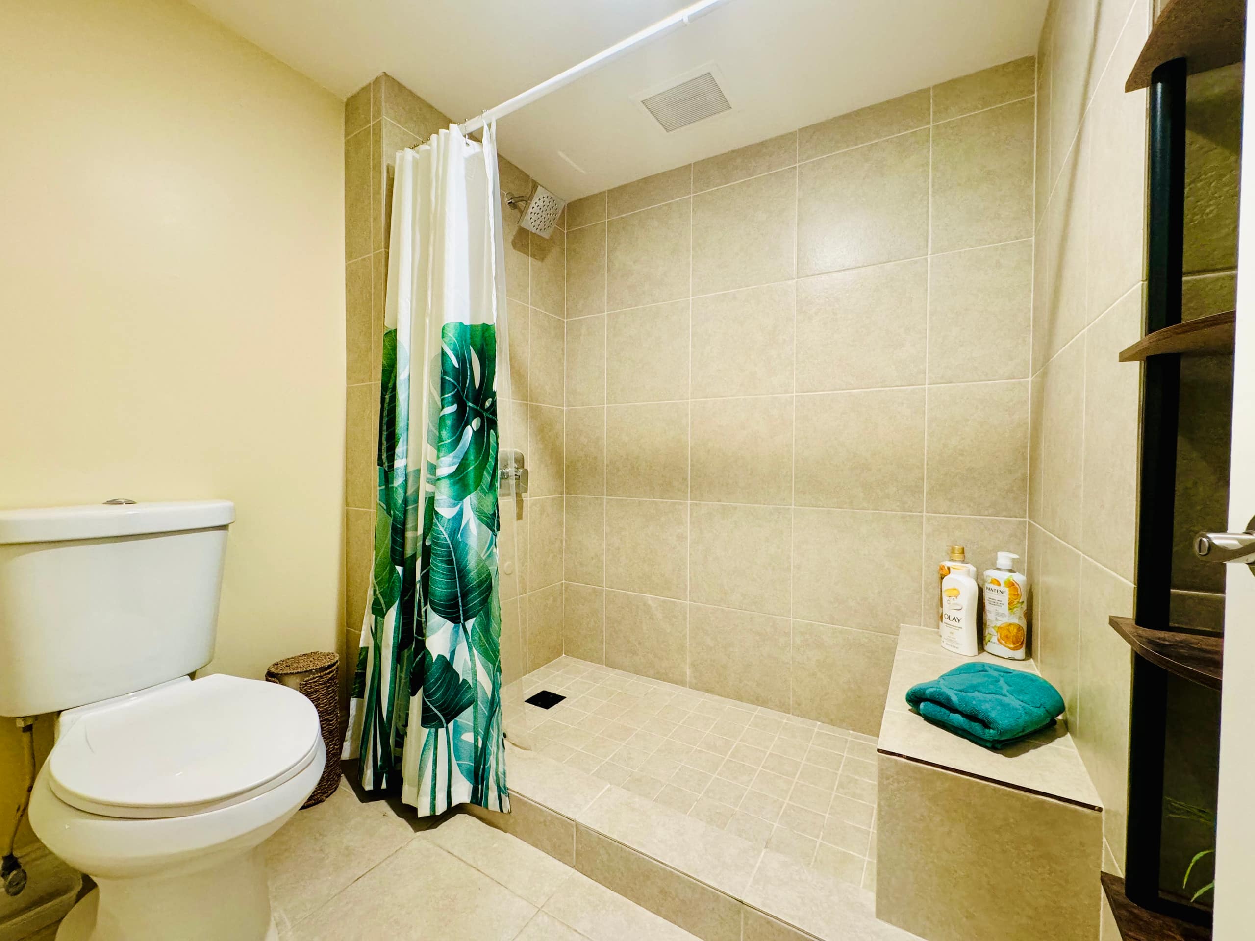 Tropical Paradise #13 at HBR, beach access & AC - Photo 8