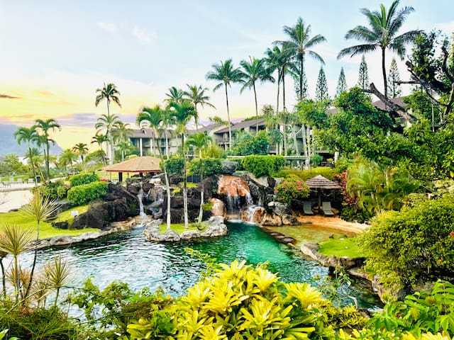 Tropical Paradise #7/8 at HBR, beach acc,AC &kitch