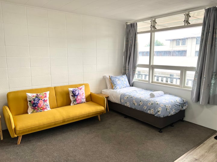 Two Bedroom Unit On Fenton - Rotorua