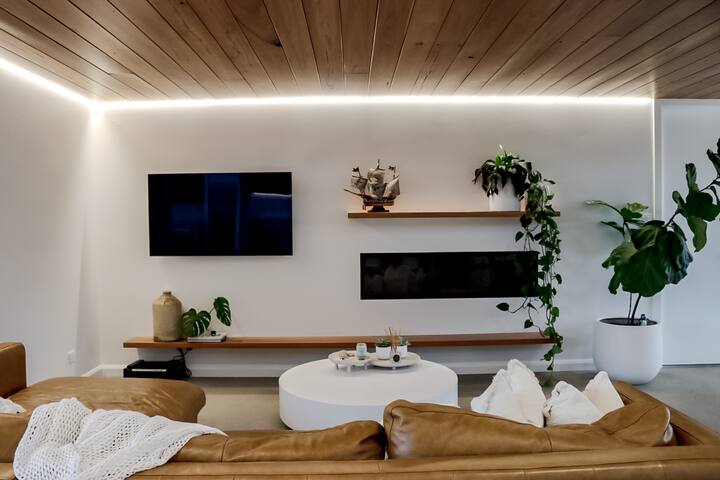 Lighthouse Beach Retreat gallery image 5