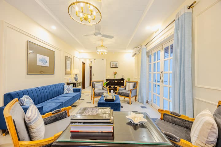 Living room image 1