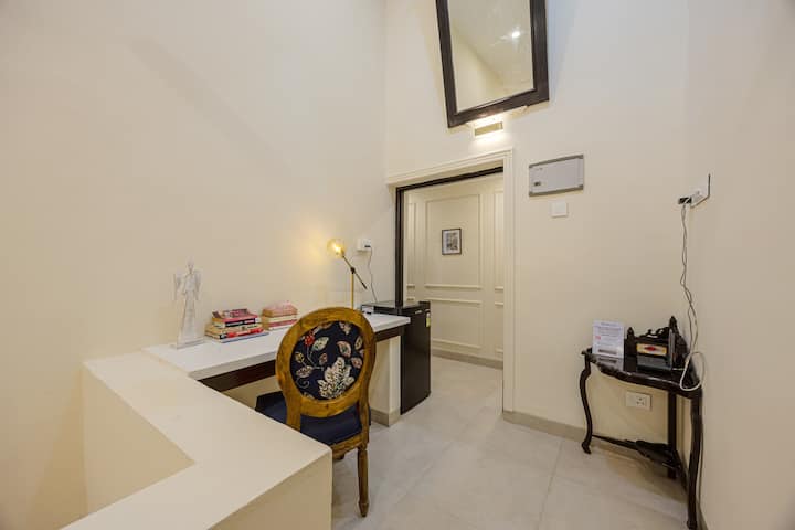 Living room image 12