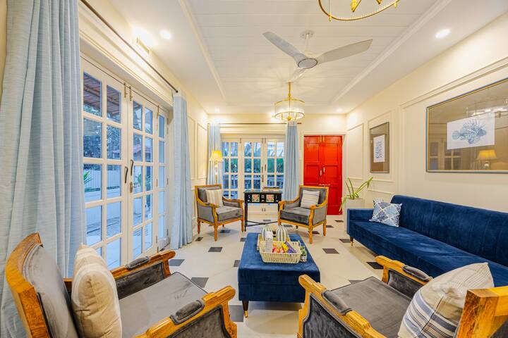 Living room image 4