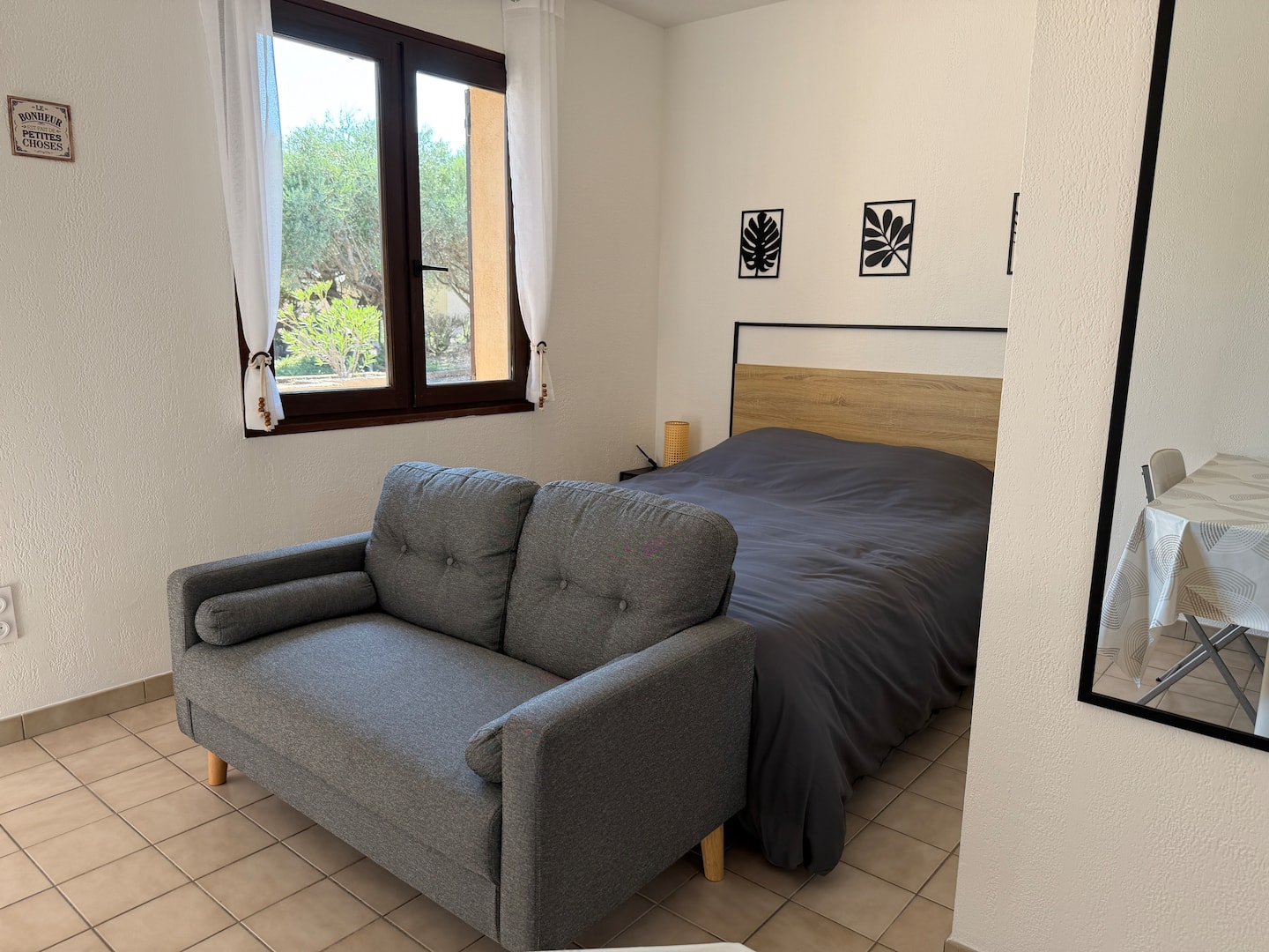 Studio 7 cosy de 27 m² avec lit double et décoration soignée