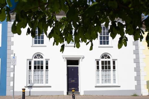 Harbourside luxury house