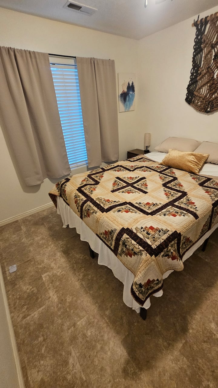 საძინებელი 1